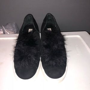 Steve Madden Pom Pom Sneaker